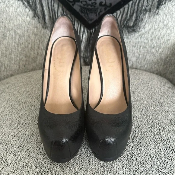 YSL Tribute Heels size 37 - Picture 2 of 8